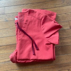 Figs yola pants and 2 pocket scrub top in clay!